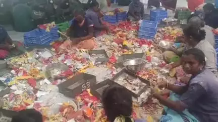 பழனி: முருகன் கோயிலில் நடைபெற்ற உண்டியல் எண்ணிக்கையில் 2 .74 கோடி ரூபாய் கிடைத்தது
