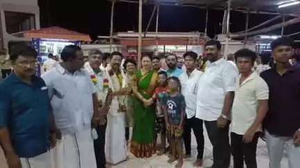 பழனி: தமிழகத்தில் தேசிய ஜனநாயக கூட்டணி வலுவாக உள்ளது- பழனி மலை அடிவாரத்தில் நடிகை கௌதமி பேட்டி