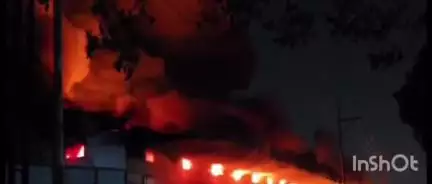 পলাশবাৰী: দীপৰ বিলত ভয়ংকৰ অগ্নিকাণ্ড,এটা
ভিআইপি বেগৰ গুডাম লাগিল জুই, সম্পূৰ্ণৰূপৈ ভষ্মীভূত গুডাম ঘৰটো