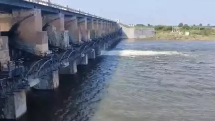ટંકારા: ટંકારાના ડેમી-2 ડેમનો એક દરવાજો એક ફુટ ખોલાયો