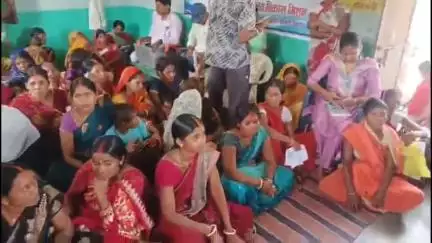 टनकुप्पा: आरोपुर पंचायत में अनुसूचित जाति एवं जनजाति टोला में विकास शिविर का आयोजन