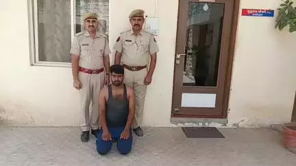 #Balotra: थाना कल्याणपुर द्वारा ‘‘ऑपरेशन संपोलिया’’ के तहत अवैध मादक पदार्थ 18Kgडोडा पोस्त बरामद।

तस्कर लीलाधर गिरफ्तार