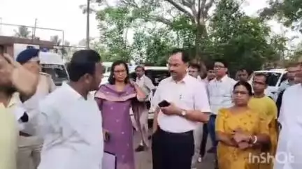 বাগদা: বাগদাতে বিভিন্ন উন্নয়নমূলক প্রকল্প ও হাসপাতাল পরিদর্শনে DM