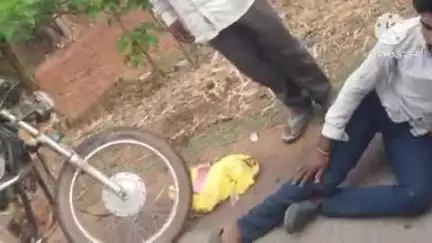 भानुप्रतापपुर: भीरावाही में तेज रफ्तार पिकअप वाहन ने बाइक को मारी टक्कर, हादसे में युवक गंभीर रूप से घायल