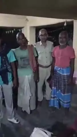 टेटिया बम्बर: टेटिया बंबर थाना पुलिस ने अलग-अलग मामलों में चार वारंटी को गिरफ्तार किया