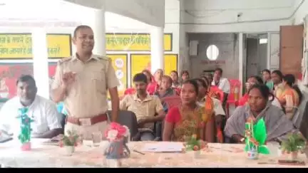 बानो: पीएम कस्तुरबा गांधी बालिका विद्यालय में बैठक, थाना प्रभारी, अभिभावक और शिक्षक मौजूद