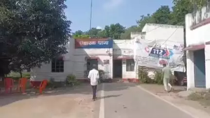 पंडारक: पंडारक थाने की पुलिस ने पूर्व मारपीट मामले में तीन अभियुक्तों को गिरफ्तार किया