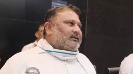 बार्शीटाकळी: आमचं वय राहिलं नाही त्यामुळे संजय राऊत यांच्या पुस्तकांवर तुम्ही का एवढं महत्व का देता आकाश फुंडकर पालकमंत्री अकोला