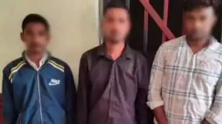 बेलसंड: बेलसंड थाना क्षेत्र से पुलिस ने 168 पीस प्रतिबंधित बियर के साथ तीन तस्करों को गिरफ्तार किया