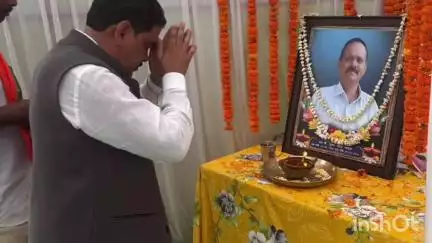 दरभा: चित्रकोट विधायक विनायक गोयल ग्राम पंचायत केशलूर में दशगात्र कार्यक्रम में हुए शामिल