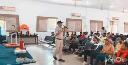 टिमरनी: SDERF ने टिमरनी फॉरेस्ट डिपो में आम नागरिकों को दिया नागरिक सुरक्षा का प्रशिक्षण