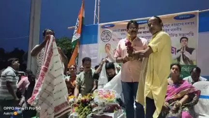 গোপীবল্লভপুর ২: গোপীবল্লভপুর২ ব্লকের নেতা স্বপন পাত্র জেলাপরিষদের মেন্টর নির্বাচিত হওয়াতে ছাতিনাশোলে সংবর্ধনা দিল পঞ্চায়েত সমিতি