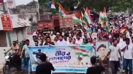 নওদা: বীর সেনাদের শ্রদ্ধা জানিয়ে নওদায় তৃণমূল কংগ্রেসের পদযাত্রা