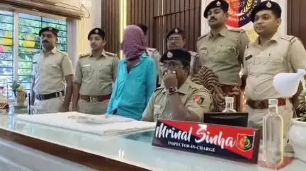 কান্দি: কান্দিতে আগ্নেয়াস্ত্র সহ গ্রেপ্তার দুষ্কৃতী, পেশ আদালতে