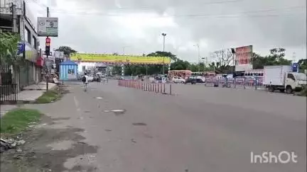 গলসি ১: গলসি থানার বামুনারা গ্রাম যাওয়ার পথে নবাবহাট মোড়ে লরির ধাক্কায় মৃত্যু হল বৃদ্ধর