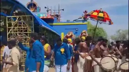 திருவாடனை: பாலமுருகன் கோவில் கும்பாபிஷேக விழா ஏராளமான பக்தர்கள் பங்கேற்பு