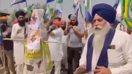 ਪੱਟੀ: ਪਿੰਡ ਸਭਰਾ ਵਿਖੇ ਕਿਸਾਨਾਂ ਨੇ ਮੁੱਖ ਮੰਤਰੀ ਤੇ ਕੈਬਨਿਟ ਮੰਤਰੀ ਦੇ ਖਿਲਾਫ ਕੀਤਾ ਰੋਸ਼ ਪ੍ਰਦਰਸਨ