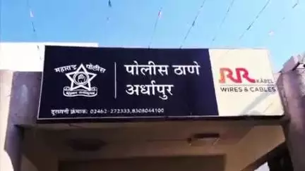 अर्धापूर: शनी पाटीसमोर आयचर वाहनात ८ बैलांची अवैध वाहतूक; ७ लाख ८० हजारच्या मुद्देमालासह ४ आरोपी पोलीसांना मिळुन आले; गुन्हा दाखल