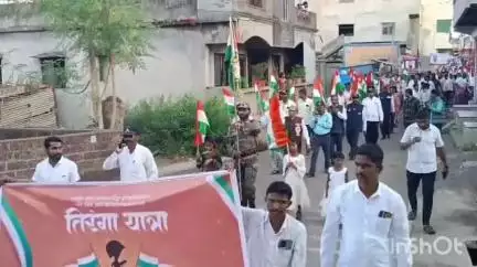 शिराळा: भारतीय सैन्यदलाच्या गौरवार्थ शिराळ्यात निघाली तिरंगा रॅली.. भारत मातेच्या जयघोषाने शिराळानगरी निघाली दुमदुमून..