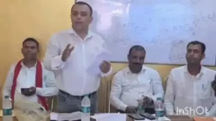 बाराचट्टी: सोभ निजी हॉल में 'हम' पार्टी की संगठनात्मक समीक्षा बैठक, सदस्यता अभियान पर हुई चर्चा