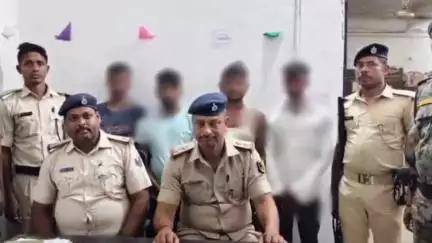 मोकामा: मरांची थाना क्षेत्र में पुलिस की बड़ी कार्रवाई, चार वारंटी अभियुक्त गिरफ्तार