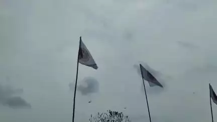 সৃজনগ্ৰাম: তুলুঙীয়াত সদৌ অসম ছাত্ৰ সন্থাৰ কেন্দ্ৰীয় ছাত্ৰ সংহতি দিৱসৰ লাইখুটা স্থাপন কৰা হয় জিলা সভাপতি সম্পাদকৰ উপস্থিতিত