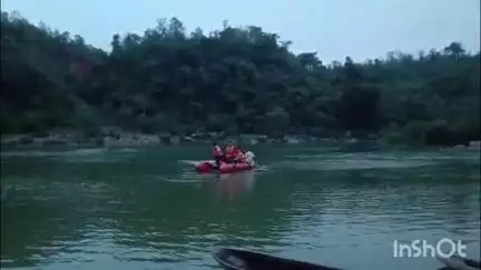 लोहंडीगुडा: चित्रकोट जल प्रपात में डूबा एक किशोर, पिकनिक मनाने पहुंचे 3 लोग, गहरे पानी में जाने के कारण हुआ हादसा