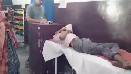छोटी सरवन: घोड़ी तेजपुर गांव में दो बाइकों की आमने-सामने भिड़ंत में 5 लोग हुए घायल, एमजी अस्पताल में इलाज जारी