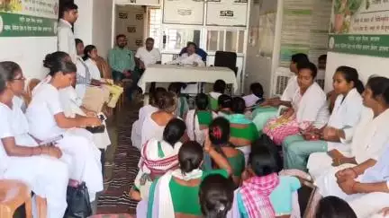 बांसजोर: बांसजोर पीएचसी में सिविल सर्जन की अध्यक्षता में स्वास्थ्य सुविधाओं को लेकर बैठक की गई