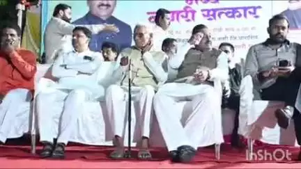 वाशी: पारा येथे ग्रामस्थांच्या वतीने सहकारमंत्री बाबासाहेब पाटील यांचा नागरी सत्कार