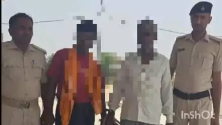कोचस: सेलास गांव से परसथुआ थाना की पुलिस ने दो अभियुक्तों को गिरफ्तार किया