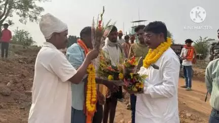 खलारी: विधायक ने खलारी में दो योजनाओं का किया शिलान्यास