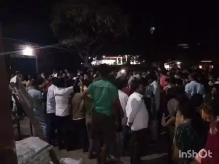 दलसिंहसराय: सरदारगंज चौक पर किराना व्यवसायी को गोली मारकर भाग रहे 2 बदमाशों को ग्रामीणों ने पकड़ा