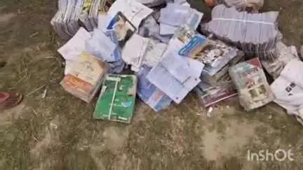 महिषी: प्रधानाध्यापक पर कोसी नदी में बच्चों की पुस्तकें बहाने का आरोप