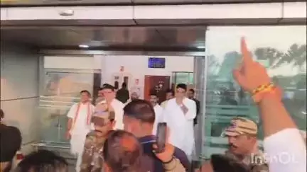 दरभा: छत्तीसगढ़ प्रदेश प्रभारी सचिन पायलट का एयरपोर्ट पर पीसीसी चीफ दीपक बैज के नेतृत्व में कांग्रेसियों ने किया स्वागत