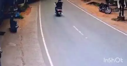 താമരശ്ശേരി: കൊടുവള്ളിയിലെ യുവാവിനെ തട്ടിക്കൊണ്ട് പോയ സംഘം അഞ്ചു ദിവസം മുൻപും സ്ഥലത്ത് എത്തിയതിന്റെ സി.സി.ടി.വി ദൃശ്യം പുറത്ത്