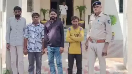 સમી: વાઘપુરા ગામેથી ચોરી કરનાર 4 આરોપીઓને અંજાર ખાતેથી એલસીબી એ દબોચ્યા