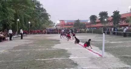 रोसड़ा: सुंदरी देवी सरस्वती विद्या मंदिर सैनिक स्कूल बटहा में आयोजित 36वीं प्रांतीय तीन दिवसीय खेल प्रतियोगिता संपन्न