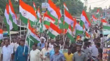 সামশেরগঞ্জ: ভারতের বীর সেনাদের শ্রদ্ধা জ্ঞাপনে মিছিল করল তৃণমূল কংগ্রেস, উপস্থিত সামশেরগঞ্জের বিধায়ক
