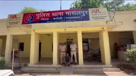 मासलपुर: लूट के प्रकरण में 10 माह से वांछित आरोपी सचिन गुर्जर को धौलपुर जेल से मासलपुर पुलिस ने किया गिरफ्तार