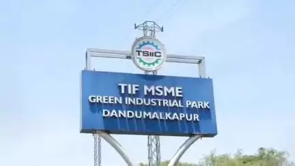 చౌటుప్పల్: రానున్న తరాలకు ప్లాస్టిక్ భూతం పెను ప్రమాదంగా మారనుంది: బ్రిటిష్ డిప్యూటీ హై కమిషనర్ Mr. గారేత్ విన్ ఓవెన్
