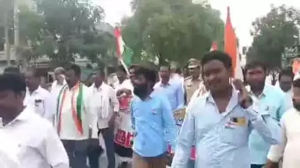 చిట్యాల: పట్టణ కేంద్రంలో ఆపరేషన్ సింధూర్ ఘన విజయం సాధించినందుకు TUWJ-IJU ఆధ్వర్యంలో తిరంగా ర్యాలీ