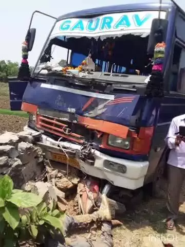 गढ़ी: गढ़ी थाना क्षेत्र के बोरी-आंजना के पास हुआ सड़क हादसा, दो लोगों की मौत