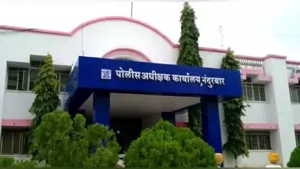 नवापूर: गुजरात राज्यात जाणारा रेशनचा तांदूळ एलसीबीने विसरवाडी गावाजवळ पकडला; कारवाई तीन ट्रकांसह तांदूळ जप्त