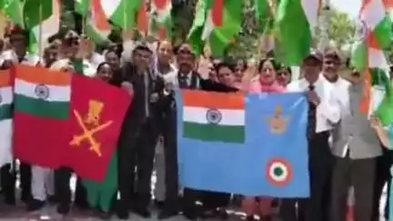 दाड़लाघाट: अर्की शहर में भाजपा द्वारा ऑपरेशन सिंदूर की सफलता और भारतीय सेना का मनोबल बढ़ाने के लिए निकाली गई तिरंगा यात्रा