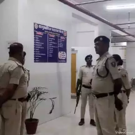 सूर्यपुरा: कुसुमहारा गांव से पुलिस ने दुष्कर्म मामले के एक आरोपी युवक को गिरफ्तार कर न्यायिक हिरासत में भेजा