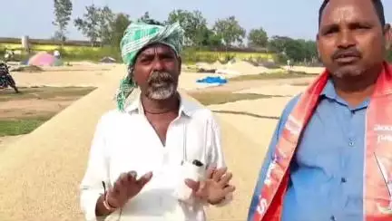 మాచారెడ్డి: అకాల వర్షానికి తడిచిన వర్ధన్యాన్ని ప్రభుత్వం కొనుగోలు చేయాలి మాచారెడ్డి లో : రైతు సంఘం జిల్లా కన్వీనర్ దేవయ్య