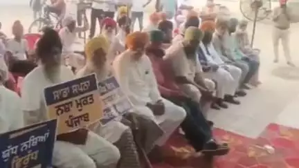 ਭਿੱਖੀਵਿੰਡ: ਪਿੰਡ ਭੁੱਚਰ ਖ਼ੁਰਦ ਵਿਖੇ ਯੁੱਧ ਨਸ਼ਿਆਂ ਵਿਰੁੱਧ' ਪ੍ਰੋਗਰਾਮ ਦੌਰਾਨ ਪੁਹੰਚੇ ਵਿਧਾਇਕ ਡਾਕਟਰ ਕਸ਼ਮੀਰ ਸਿੰਘ ਸੋਹਲ