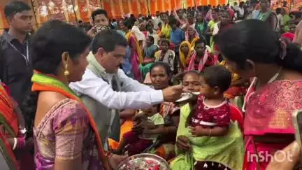 दरभा: जिले में दरभा विकासखंड के डिलमिली में समाधान शिविर का आयोजन