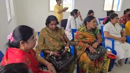 बनमा इटहरी: सामुदायिक स्वास्थ्य केंद्र बनमा ईटहरी में एएनएम की बैठक आयोजित की गई